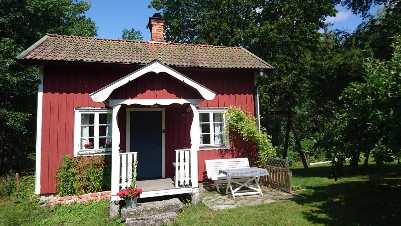 Bed & Breakfast Roeda Stugan Pa Slinken